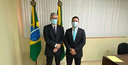 Foto do Juiz Erico Silveira e desembargador Inacio Cortez. Descrição após a noticia. 