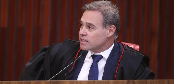 Ministro André Mendonça é eleito vice-presidente do TSE - foto: Luiz Roberto/TSE 14.04.2026