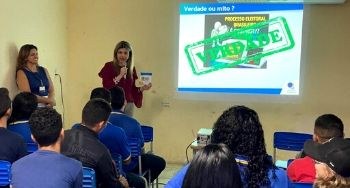 Ouvidoria participa de ações do Programa Eleitor do Futuro nas escolas Ouvidoria participa de ações do Programa Eleitor do Futuro nas escolas
