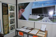 Painel de abertura e documentos mostrados na Exposição "Ações para a sustentabilidade na constru...