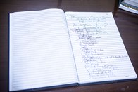 Nesta página constam as assinaturas das autoridades e servidores presentes à reinauguração do C...