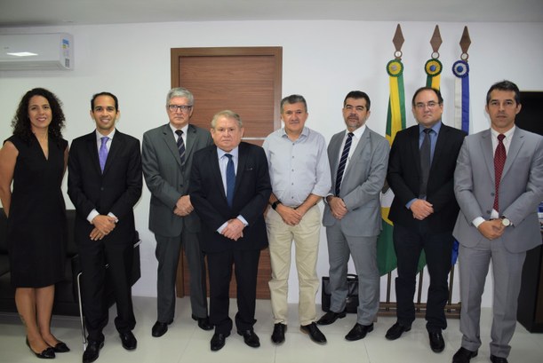 TRE-CE apresenta números do eleitorado de Fortaleza ao presidente da Câmara Municipal TRE-CE apresenta números do eleitorado de Fortaleza ao presidente da Câmara Municipal