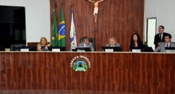 TRE-CE apresenta situação do eleitorado fortalezense no Plenário da Câmara TRE-CE apresenta situação do eleitorado fortalezense no Plenário da Câmara