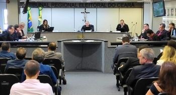 TRE-CE cassa diplomas de deputado federal e deputada estadual TRE-CE cassa diplomas de deputado federal e deputada estadual