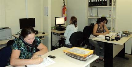 Servidores da comissão da propaganda eleitoral