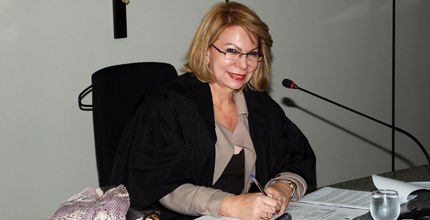 TRE-CE - Desembargadora Iracema do Vale Desembargadora Iracema do Vale preside sessão da Corte do TRE-CE