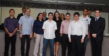 TRE-CE Empossados em Fortaleza Nove servidores tomam posse com lotação em Fortaleza