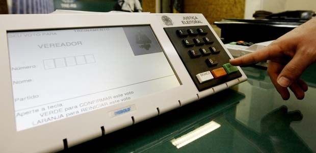 TRE-CE foto urna candidato TRE confere foto urna