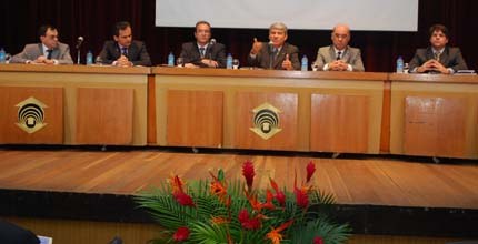 TRE-CE Mesa do VI Ciclo de Debates Des. Ademar Mendes e demais componentes da Mesa