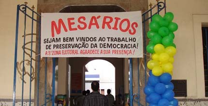 TRE-CE Mesários Treinamento Foto de treinamento de mesários (2008) em Fortaleza