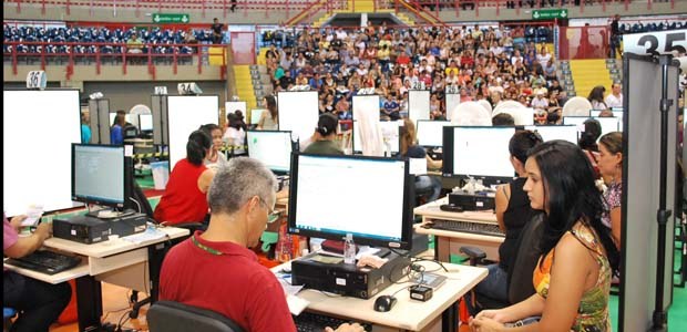 TRE-CE Mutirão Paulo Sarasate Atendimento a eleitores no mutirão em Fortaleza