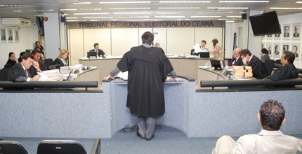 TRE-CE Pleno Julgamento Foto de sessão realizada pelo Pleno do TRE-CE