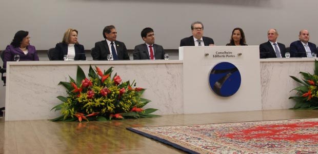 TRE-CE Posse TCE 620 x 300 Posse TCE