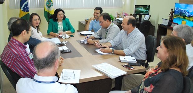 TRE-CE reunião avaliação um ano gestão desa Nailde