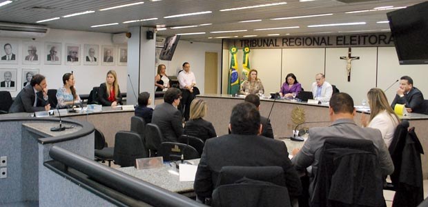 TRE-CE Reunião novos juízes 620 x 300 Reunião novos juízes 620 x 300