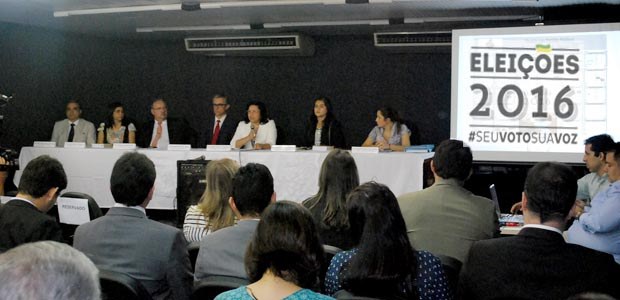 Reunião com partidos de Fortaleza sobre a propaganda eleitoral