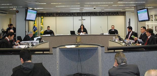 TRE-CE Sessão 23 de abril Frente 620 x 300 Sessão 23 de abril Frente