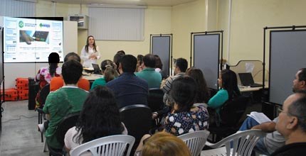 TRE-CE treinamento biometria 2014 Servidores em treinamento da biometria