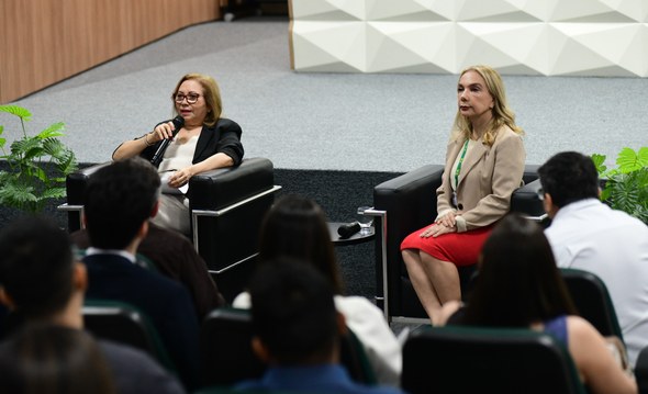 18 novos servidores do TRE-CE são empossados neste dia 1º de setembro As imagens mostram diferentes momentos da posse, realizada no auditório da sede do Tribunal Regi...