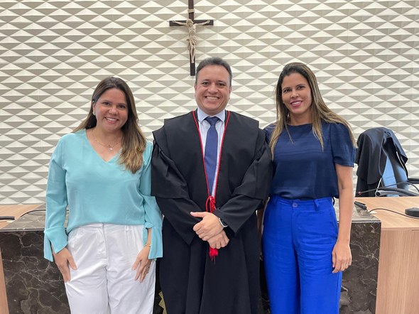 Desembargador eleitoral Érico Carvalho despede-se do Pleno do TRE-CE Registros fotográfico feito durante a despedida do desembargador eleitoral Érico Carvalho, no Pl...