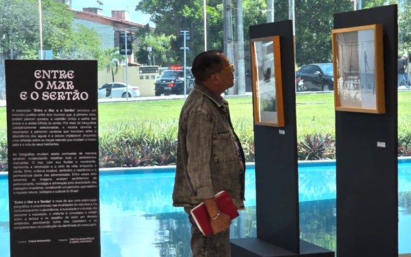 Exposição "Entre o Mar e o Sertão” aberta à visitação na sede do TRE-CE