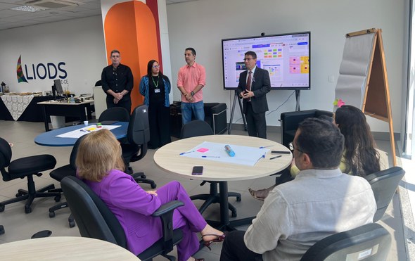 Jornada “Inove-se!” aproxima unidades do TRE-CE ao Laboratório de Inovação Na imagem, aparece um painel com o título “Principais destaques – Post-its do evento” e o subtít...