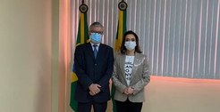 Foto de juiza Kamile Castro e desembargador Inacio Cortez. Descrição após a noticia. 