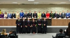 Solenidade reuniu autoridades dos Poderes Executivo, Legislativo e Judiciário do Estado, nesta s...