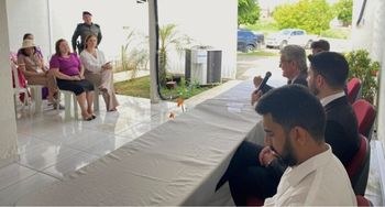 TRE-CE inaugura novas sedes de cartório em Jaguaribe, Jucás e Caririaçu Montagem com três fotos. Na parte superior, foto tirada no cartório de Caririaçu com o nome da c...