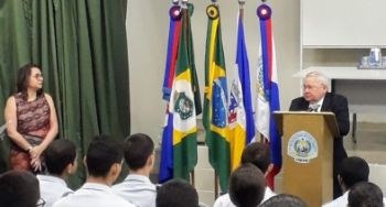 Ação da IX Campanha de Educação Política e Alistamento Eleitoral de estudantes de 16 e 17 anos, ...