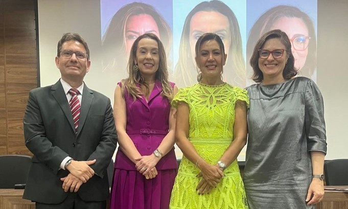 A imagem mostra, da esquerda para a direita, o juiz auxiliar da Presidência do TRE-CE, Alisson S...